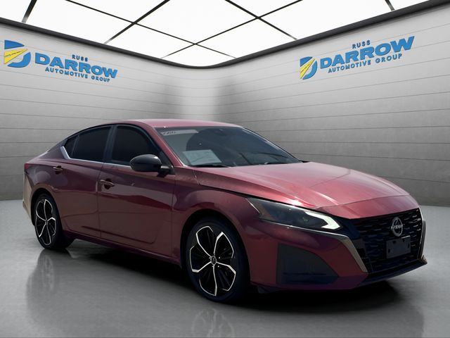 2023 Nissan Altima 2.5 SR