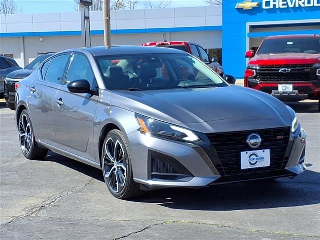 2023 Nissan Altima 2.5 SR