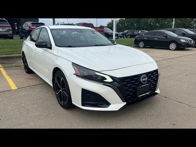 2023 Nissan Altima 2.5 SR