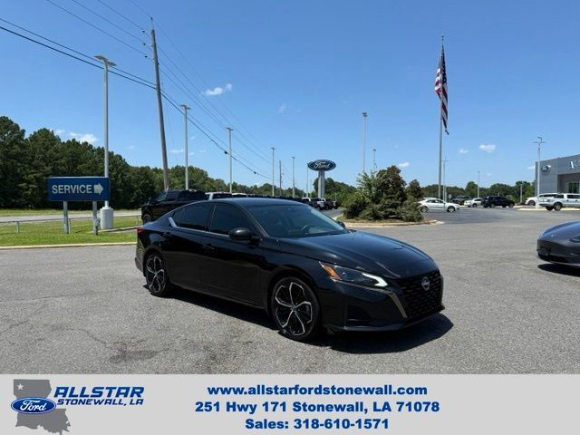2023 Nissan Altima 2.5 SR