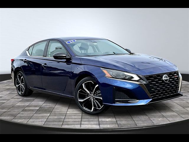 2023 Nissan Altima 2.5 SR