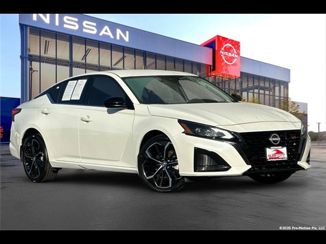 2023 Nissan Altima 2.5 SR