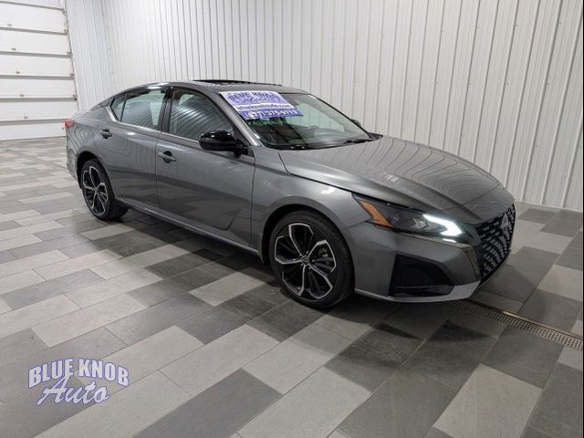 2023 Nissan Altima 2.5 SR