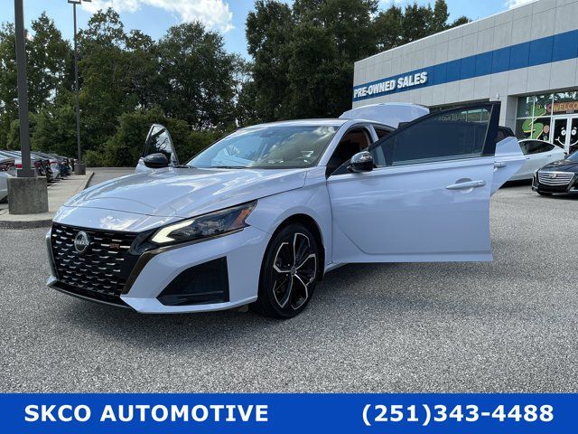 2023 Nissan Altima 2.5 SR