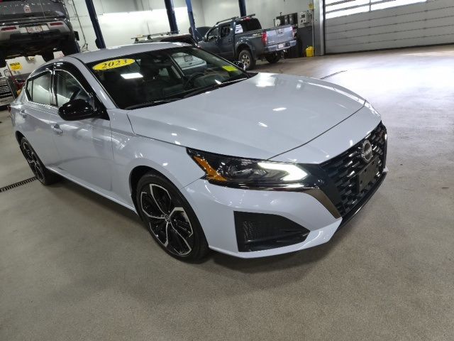 2023 Nissan Altima 2.5 SR