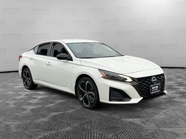 2023 Nissan Altima 2.5 SR