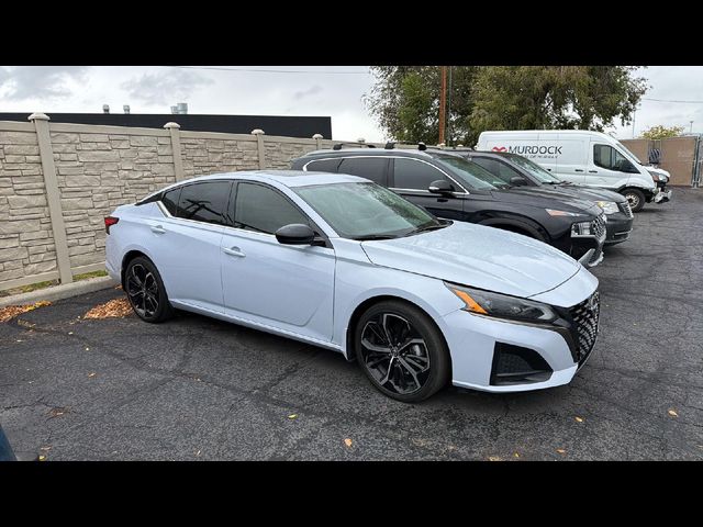 2023 Nissan Altima 2.5 SR