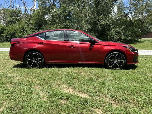 2023 Nissan Altima 2.5 SR