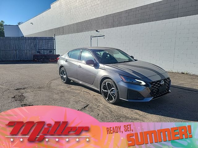 2023 Nissan Altima 2.5 SR