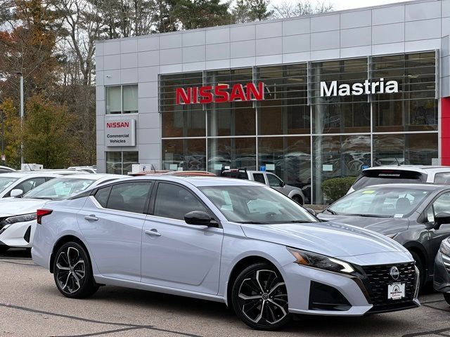 2023 Nissan Altima 2.5 SR