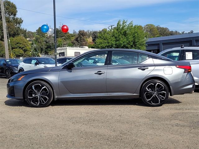 2023 Nissan Altima 2.5 SR