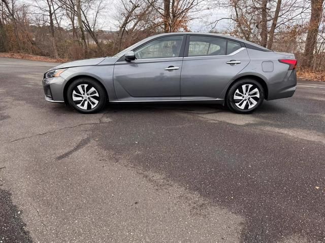 2023 Nissan Altima 2.5 S