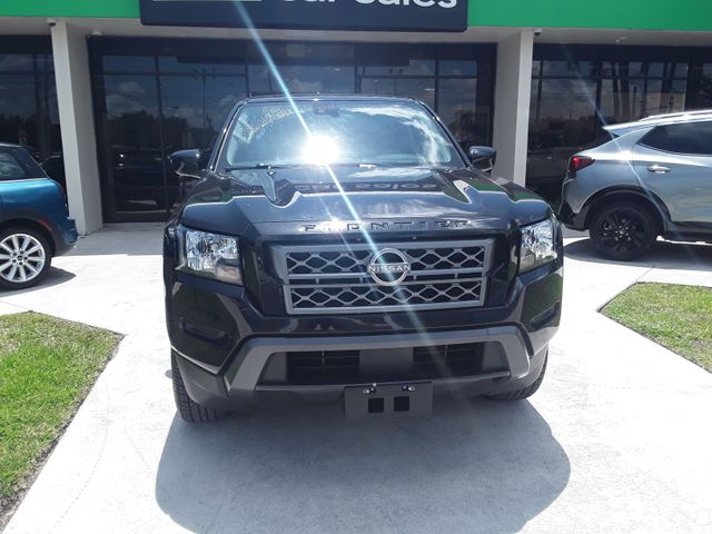 2023 Nissan Frontier SV