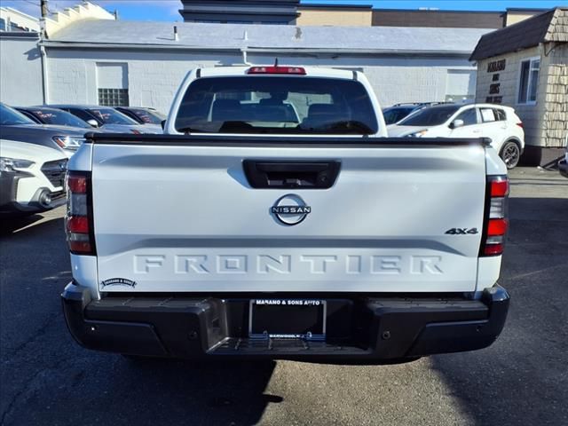 2023 Nissan Frontier S