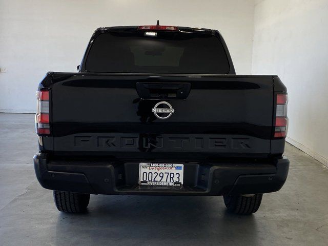 2023 Nissan Frontier S