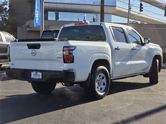 2023 Nissan Frontier S