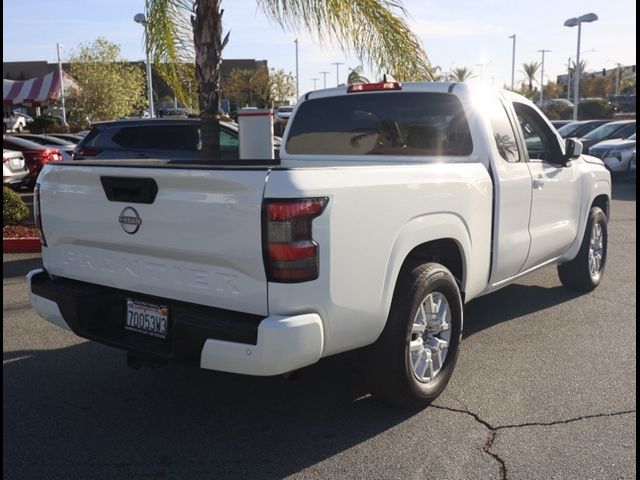 2023 Nissan Frontier SV