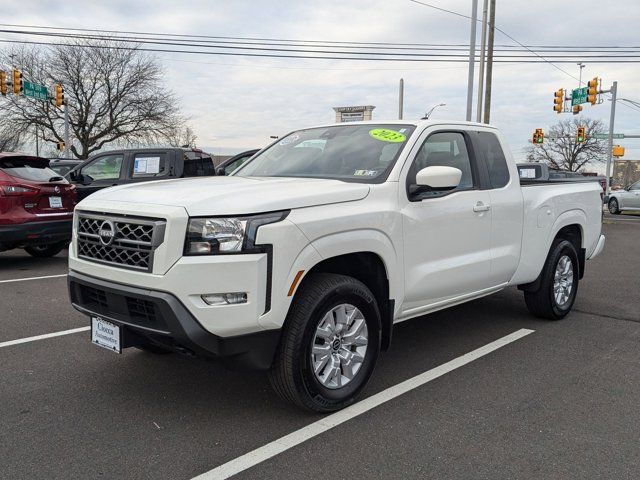 2023 Nissan Frontier SV