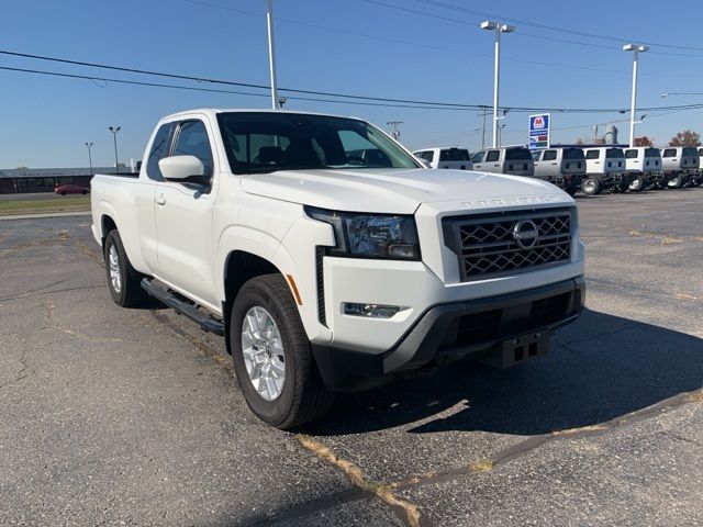 2023 Nissan Frontier SV