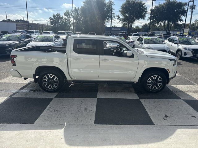 2023 Nissan Frontier SV