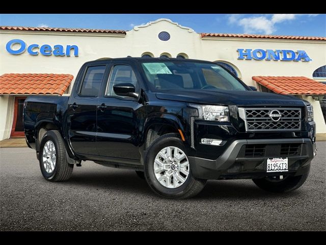 2023 Nissan Frontier SV