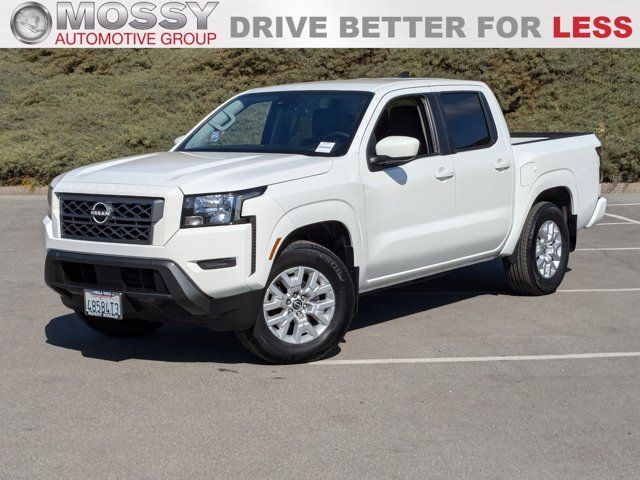 2023 Nissan Frontier SV