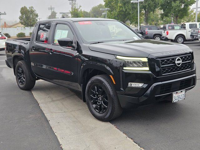 2023 Nissan Frontier SV