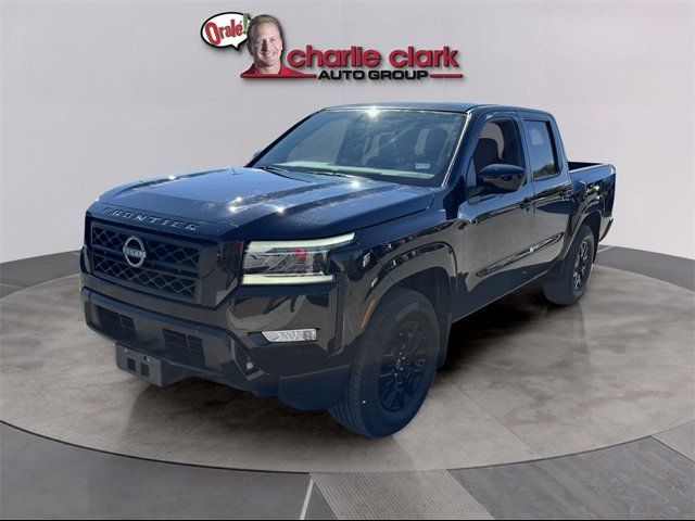 2023 Nissan Frontier SV