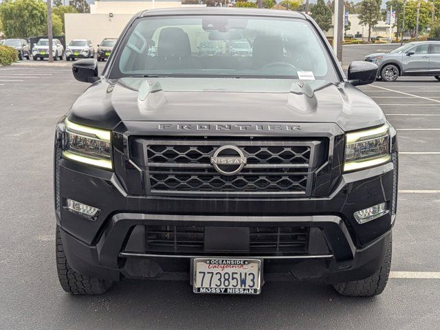 2023 Nissan Frontier SV