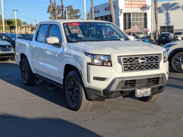 2023 Nissan Frontier SV