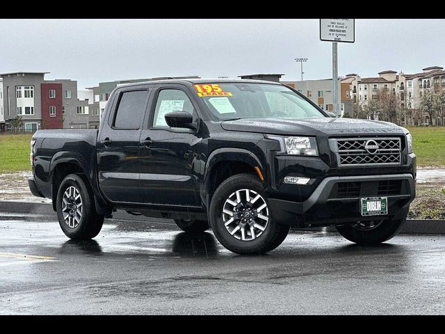 2023 Nissan Frontier SV