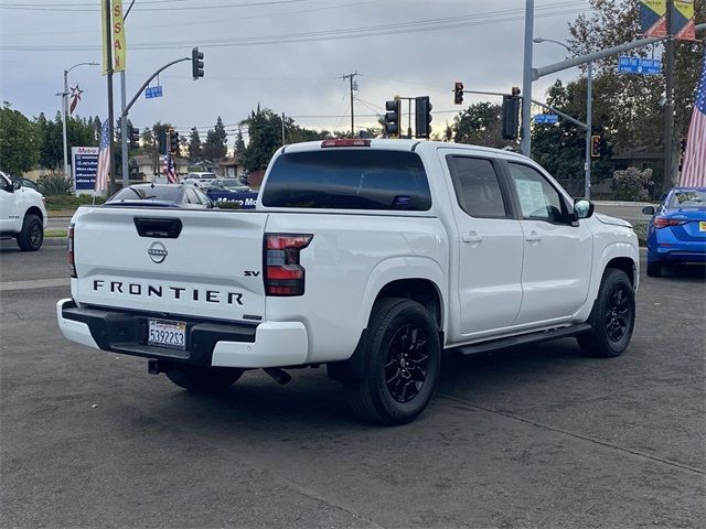 2023 Nissan Frontier SV