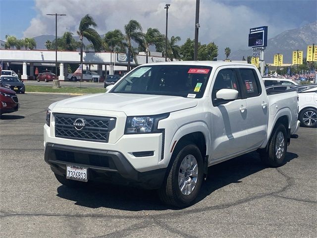 2023 Nissan Frontier SV