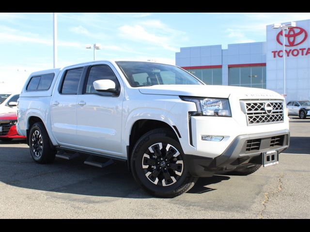 2023 Nissan Frontier SV