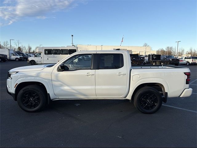 2023 Nissan Frontier SV