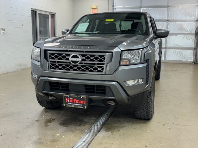 2023 Nissan Frontier SV