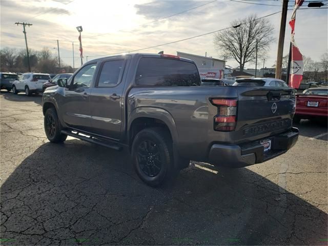 2023 Nissan Frontier SV