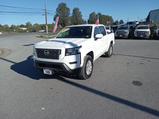 2023 Nissan Frontier SV