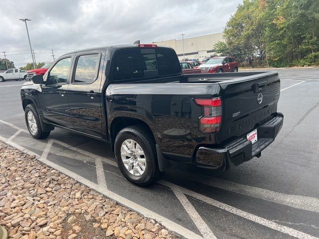 2023 Nissan Frontier SV