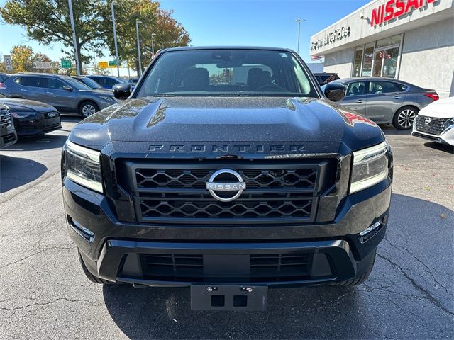 2023 Nissan Frontier SV