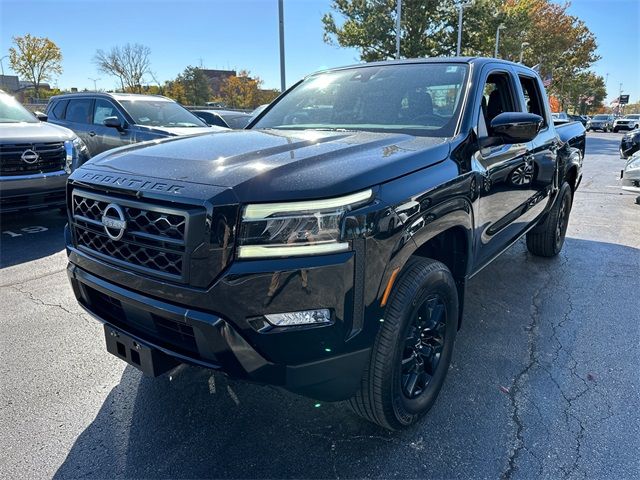 2023 Nissan Frontier SV