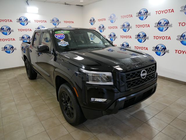 2023 Nissan Frontier SV