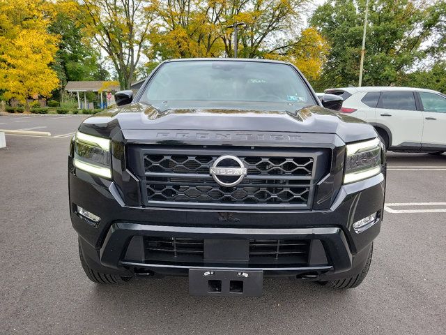 2023 Nissan Frontier SV