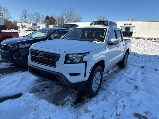 2023 Nissan Frontier SV