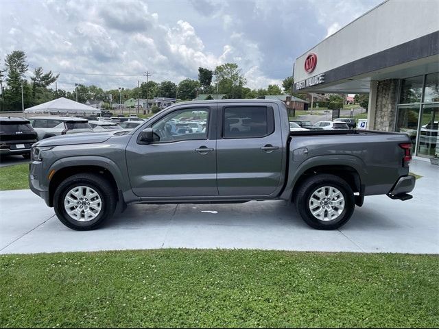 2023 Nissan Frontier SV