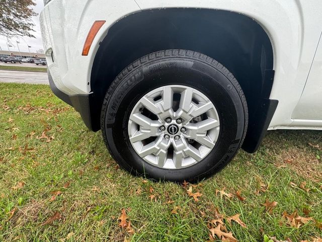 2023 Nissan Frontier SV