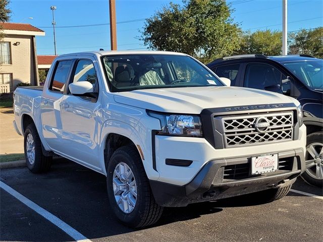 2023 Nissan Frontier SV