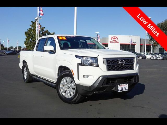 2023 Nissan Frontier SV