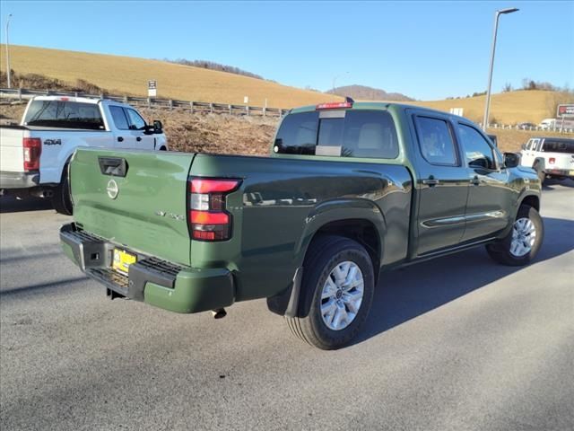 2023 Nissan Frontier SV