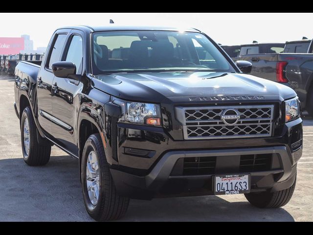 2023 Nissan Frontier SV